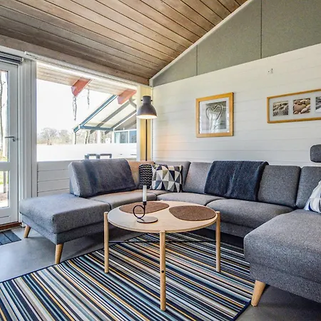 Lovely In With Kitchen *